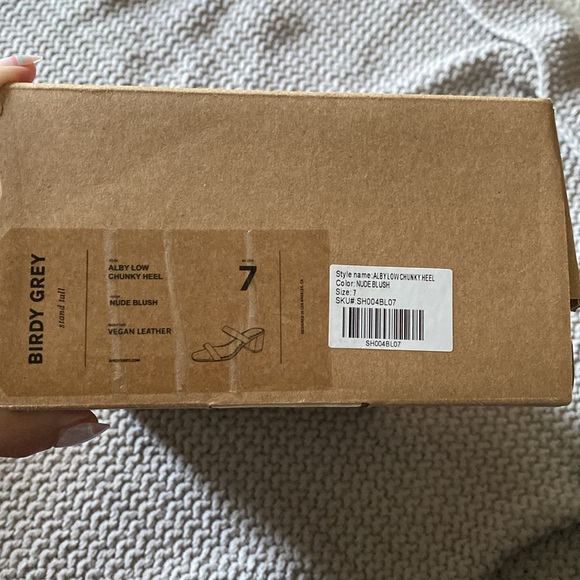 Birdy Grey Heels Size 7 - Picture 4 of 4